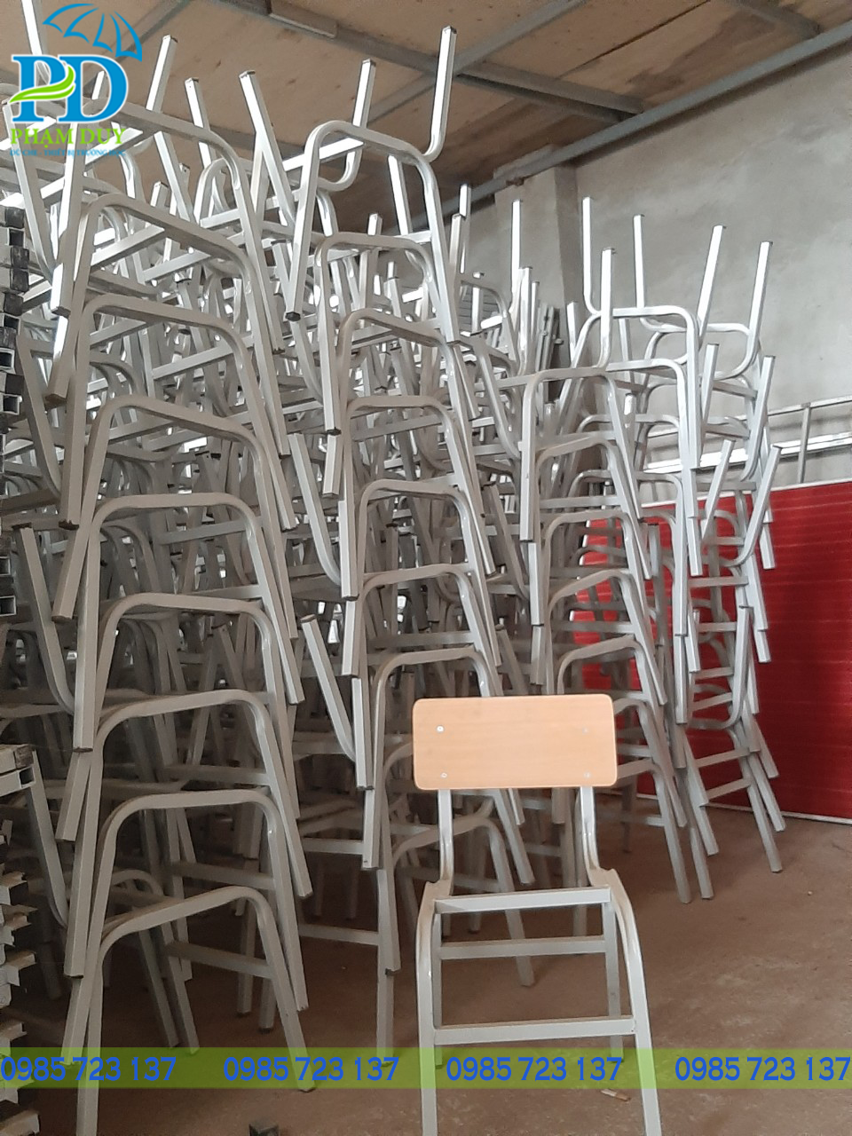 Công ty thiết bị trường học Phạm Duy cung cấp nhiều mẫu bàn ghế học sinh giá rẻ
